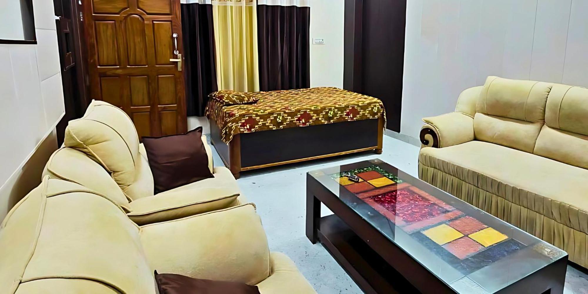Ramayana Grand Hotel Ayodhya Экстерьер фото